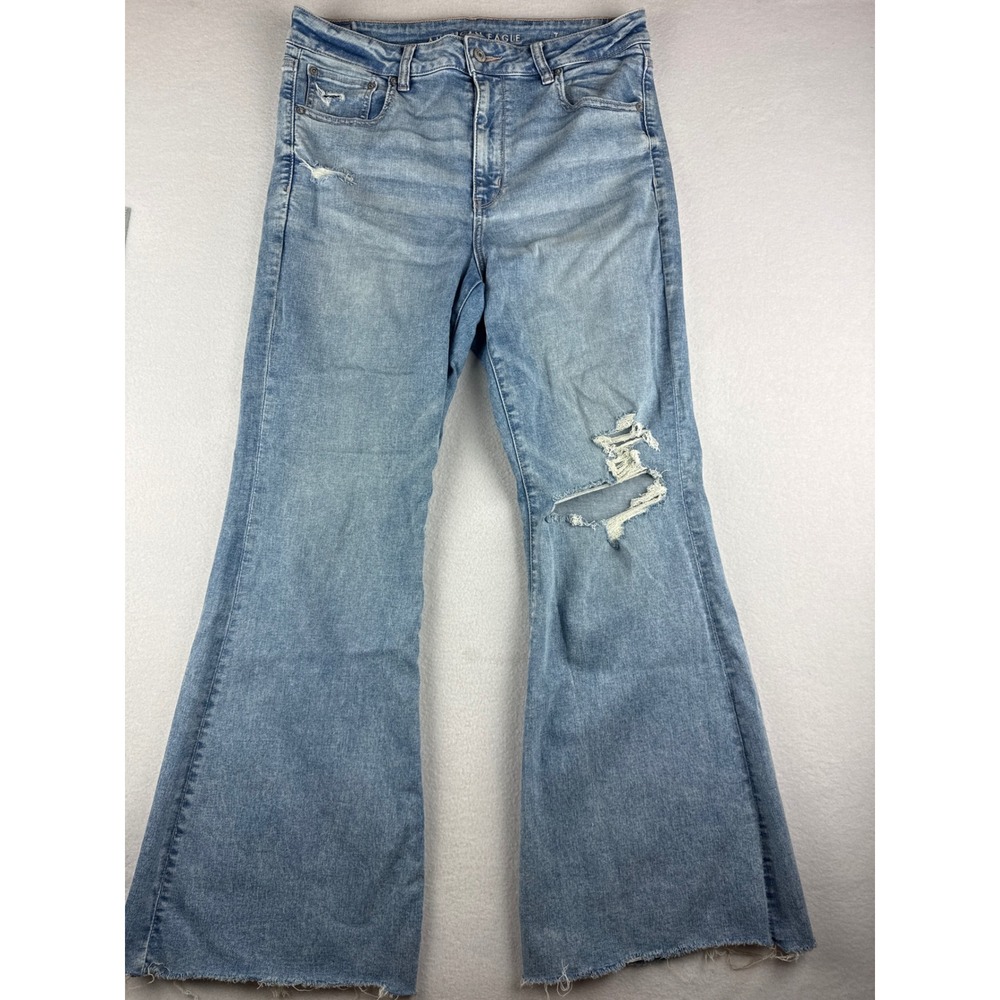 American Eagle Super High Rise Flare Boho Jeans Light Wash Distressed 14 Short
